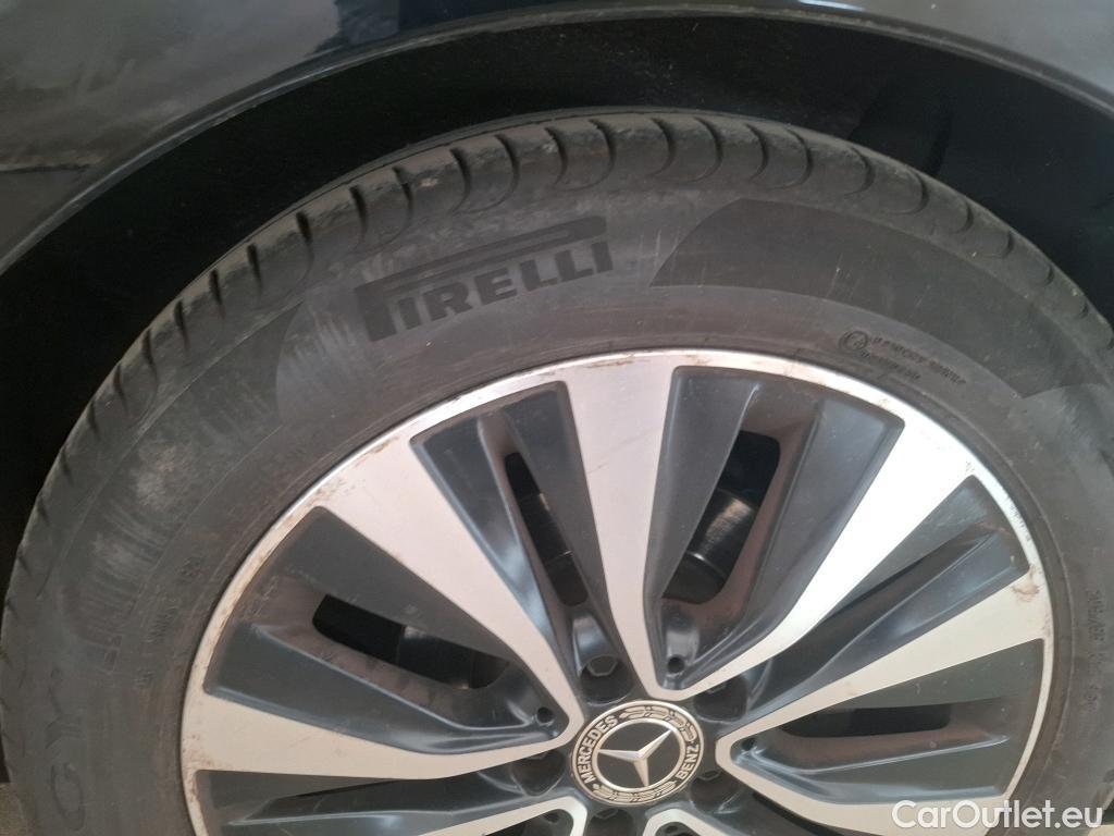  Mercedes  A-Klasse MERCEDES-BENZ Classe A Berline / 2018 / 4P / Berline A 180 d Business Line 8G-DCT #35