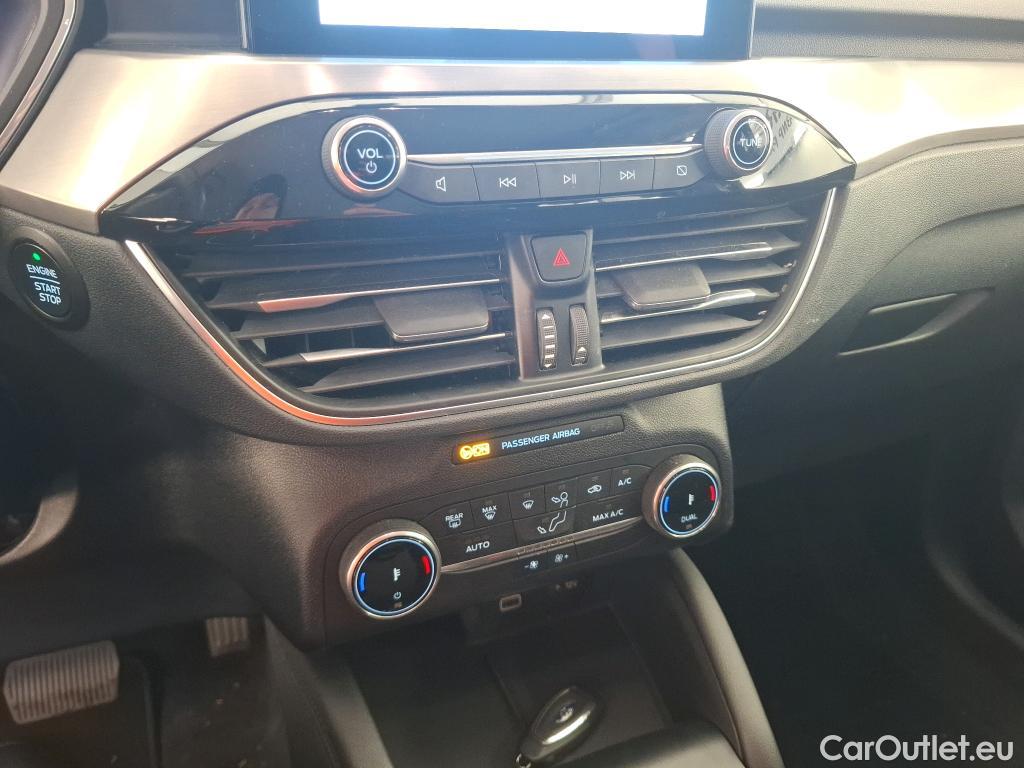  Ford  Kuga FORD  / 2019 / 5P / SUV 2.5 190 hybrid Flexifuel Pshift Titanium #9