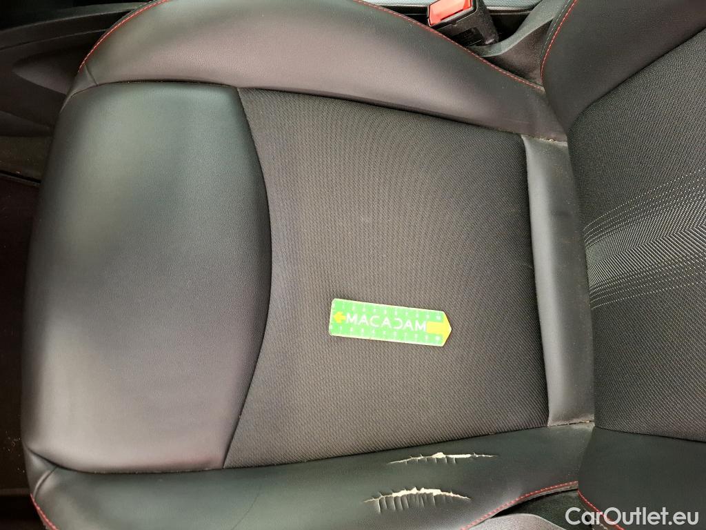  Fiat  500 FIAT X / 2018 / 5P / SUV 1.3 FFly T T4 150ch DCT Sport #18