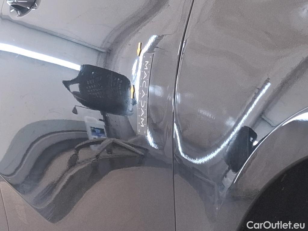  Mercedes  A-Klasse MERCEDES-BENZ Classe A Berline / 2018 / 4P / Berline A 180 d Business Line 8G-DCT #43