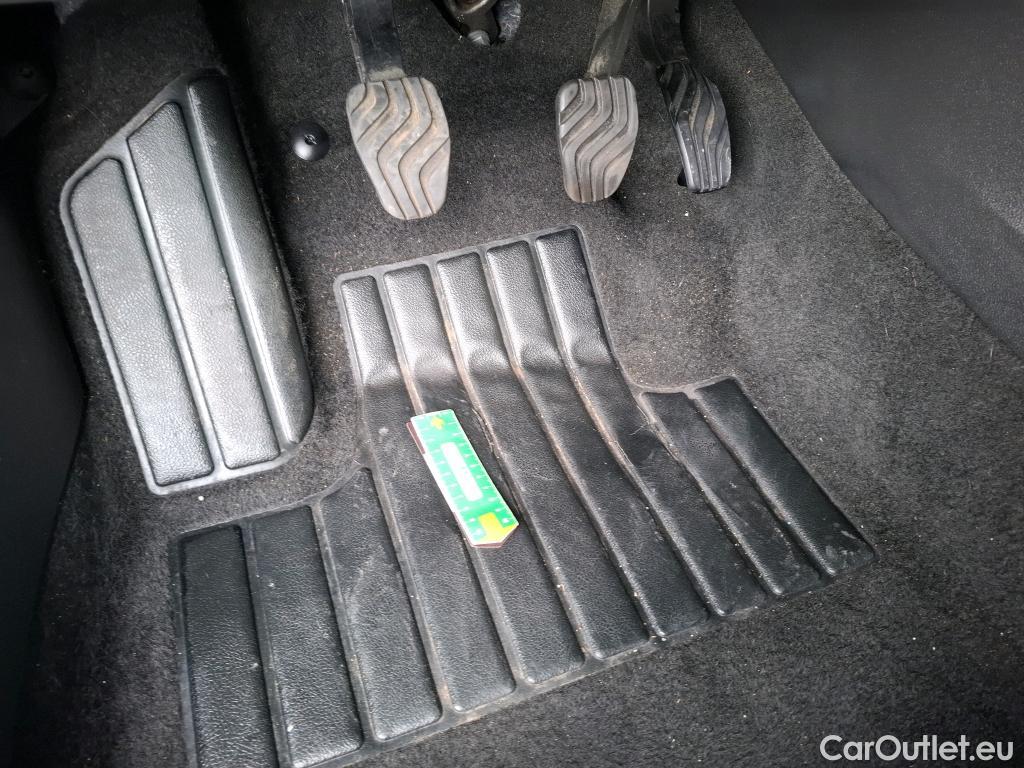  Renault  Clio  V Business 1.0 TCe 90CV BVM6 E6d #9