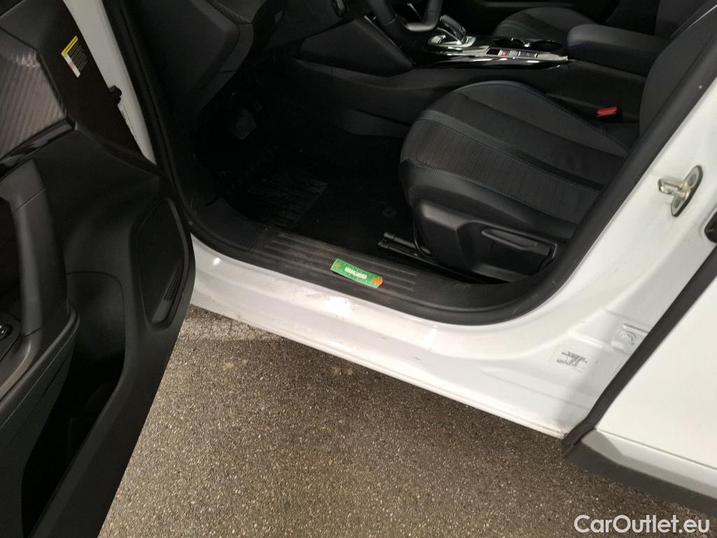  Peugeot  2008  Allure Pack 1.2 PureTech 130CV BVA8 E6d / VO RECONDITIONNE - PHOTOS AVANT RECONDITIONNEMENT #1