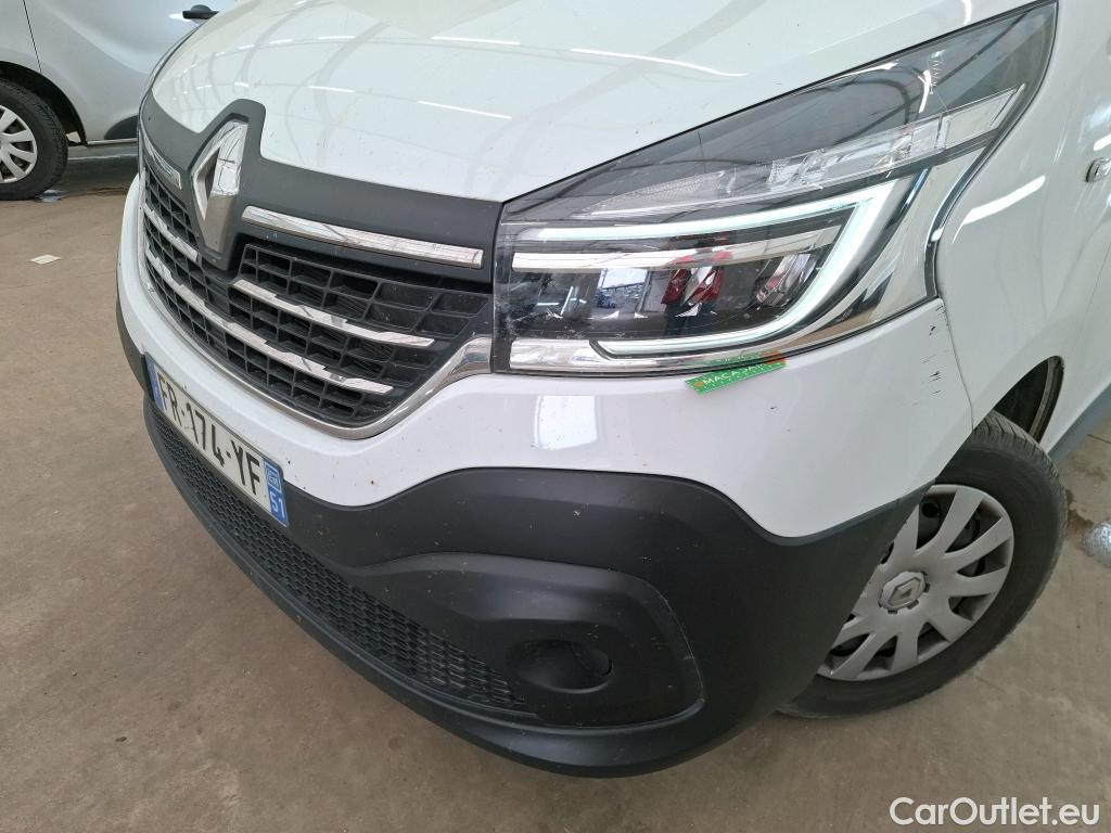  Renault  Trafic RENAULT  / 2019 / 4P / Combi Zen L1 dCi 120 S&S - 8 pl #20