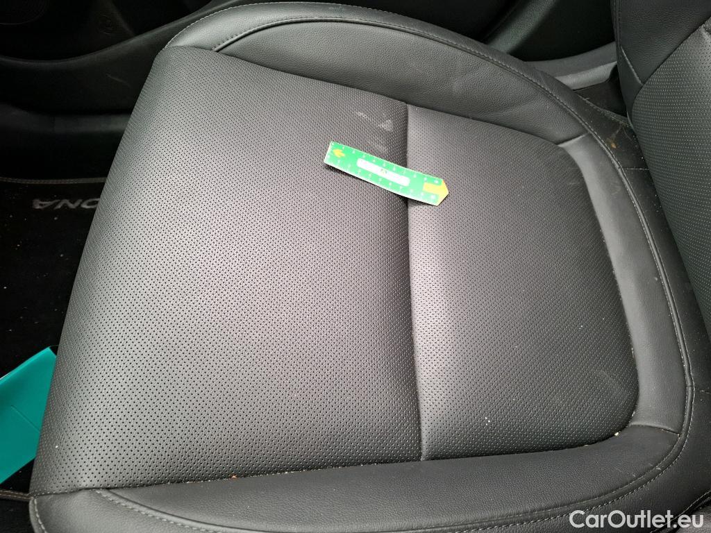  Hyundai  Konna HYUNDAI Kona / 2020 / 5P / SUV 1.6 HYBRID 141 EXECUTIVE HEV #37