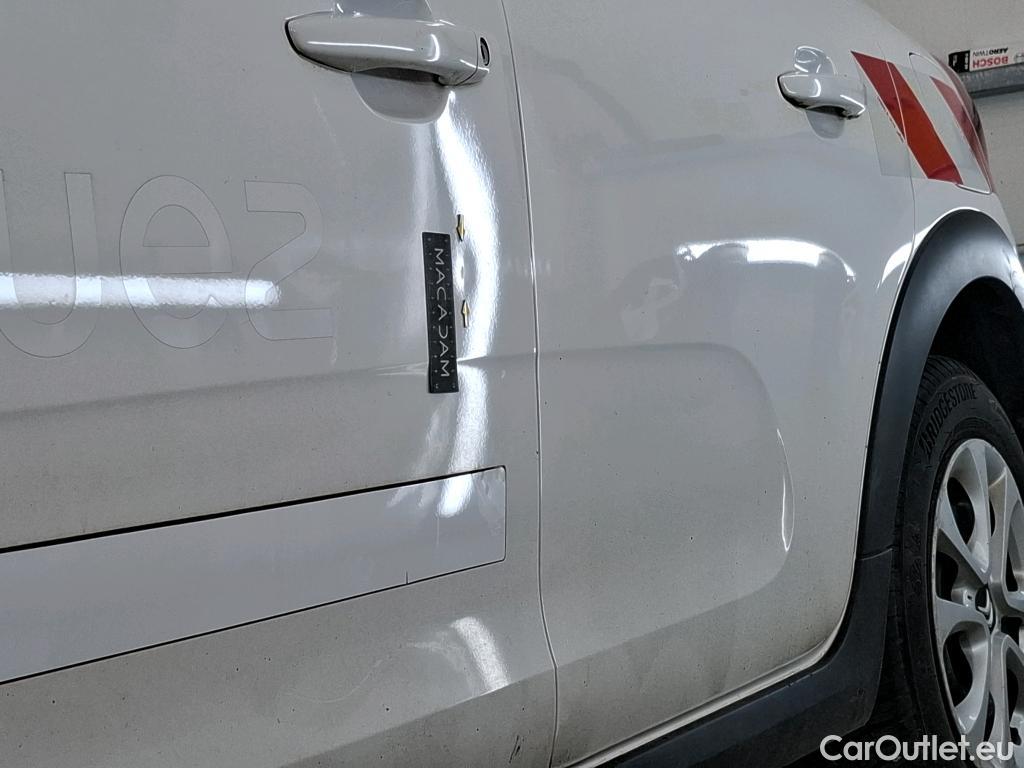  Citroen  C3  Société Feel 1.5 BlueHDI 100CV BVM5 E6dT #24
