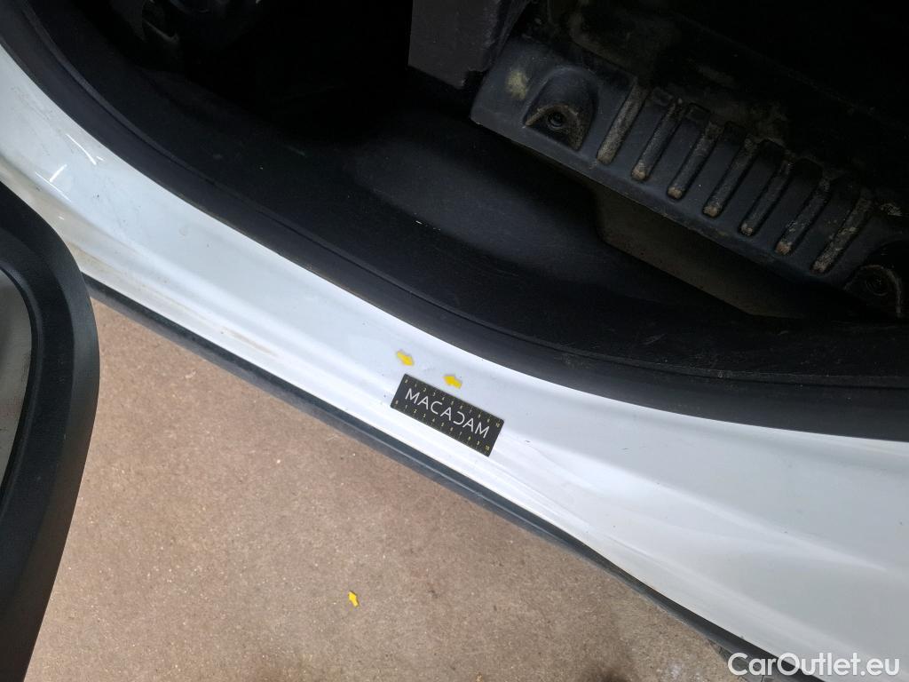  Citroen  C3  Société Feel 1.5 BlueHDI 100CV BVM5 E6dT #20