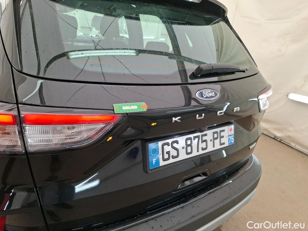  Ford  Kuga FORD  / 2019 / 5P / SUV 2.5 190 hybrid Flexifuel Pshift Titanium #1