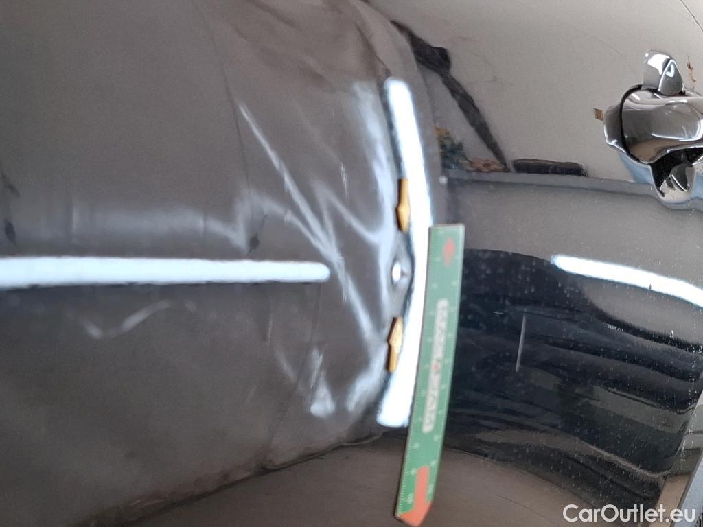  Ford  Kuga FORD  / 2019 / 5P / SUV 2.5 190 hybrid Flexifuel Pshift Titanium #6