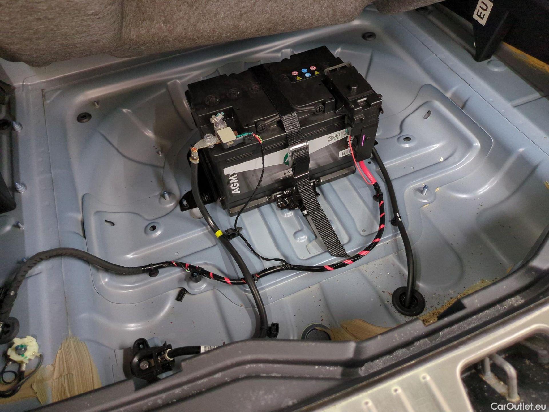  LYNK & Co  01 LYNK & CO  / 2020 / 5P / SUV 1.5 261ch  Hybride Rechargeable #1