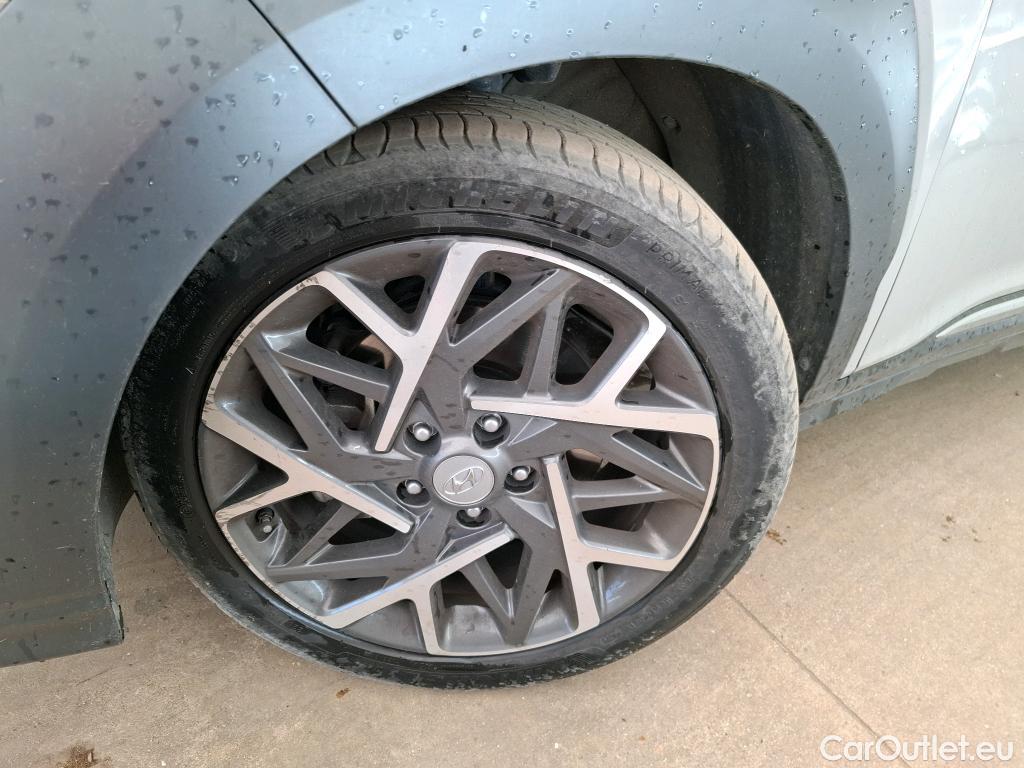  Hyundai  Konna HYUNDAI Kona / 2020 / 5P / SUV 1.6 HYBRID 141 EXECUTIVE HEV #18