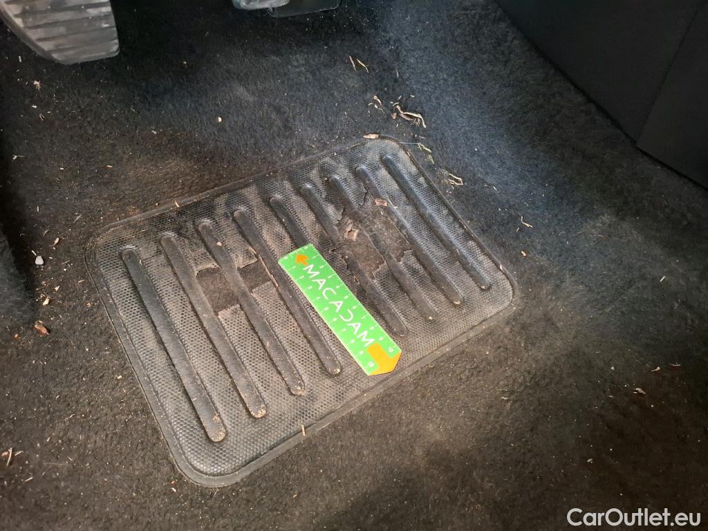  Citroen  C3  Feel 1.2 PureTech 80CV BVM5 E6 #3