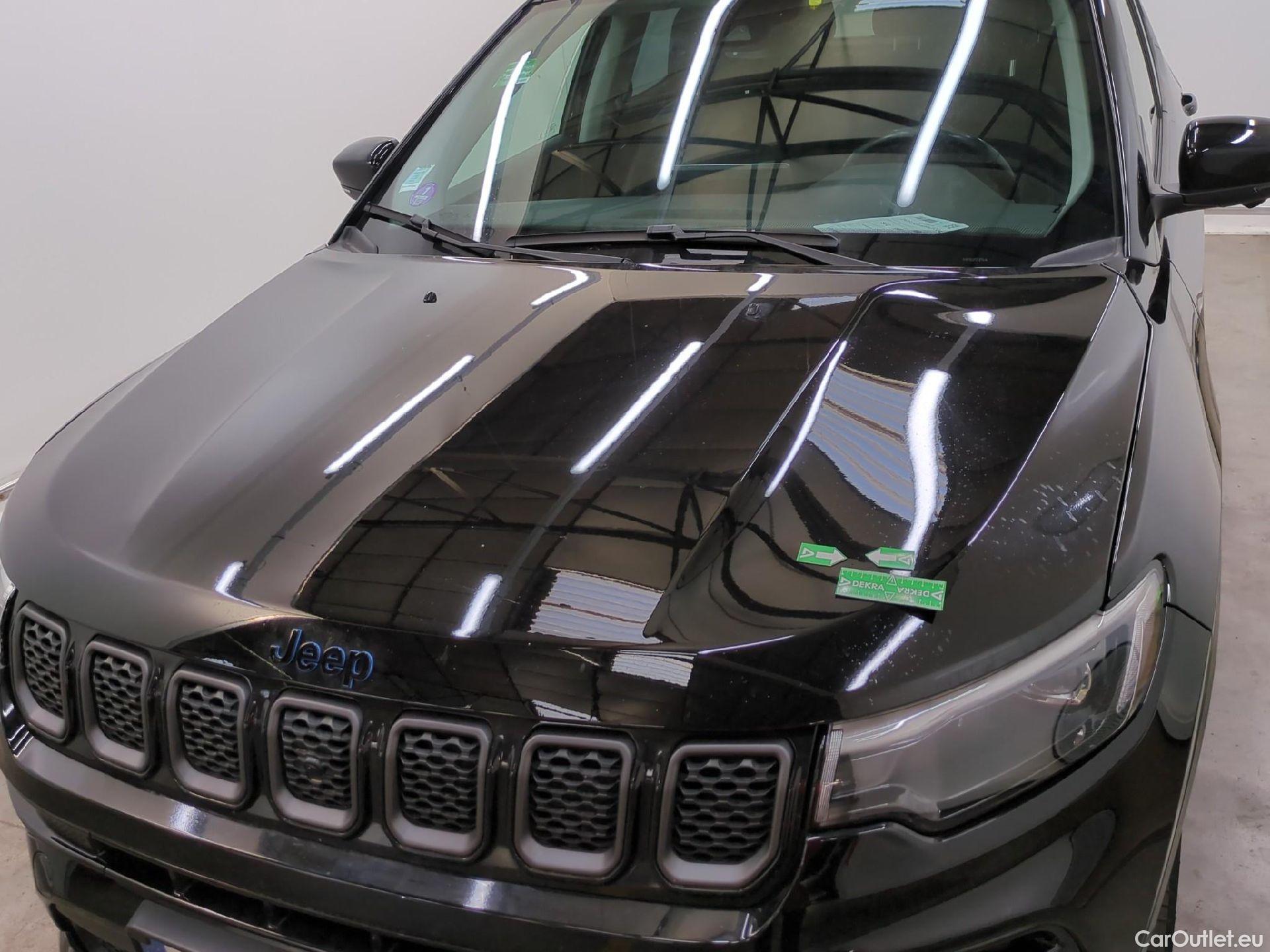  Jeep  Cherokee JEEP Compass / 2021 / 5P / SUV 1.3 TURBO T4 240 4XE S #3