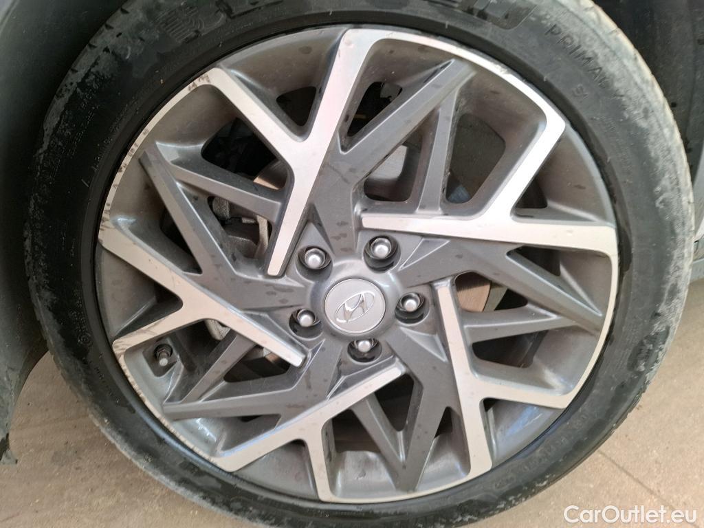  Hyundai  Konna HYUNDAI Kona / 2020 / 5P / SUV 1.6 HYBRID 141 EXECUTIVE HEV #19