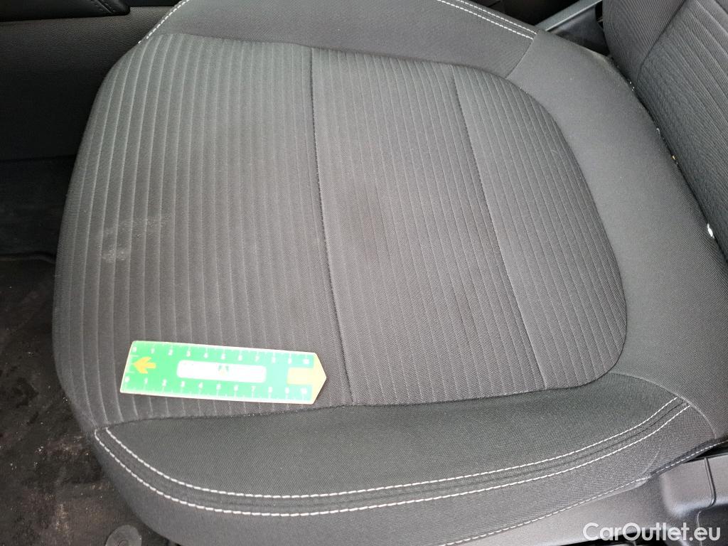  Ford  Kuga FORD  / 2019 / 5P / SUV 2.5 190 hybrid Flexifuel Pshift Titanium #39