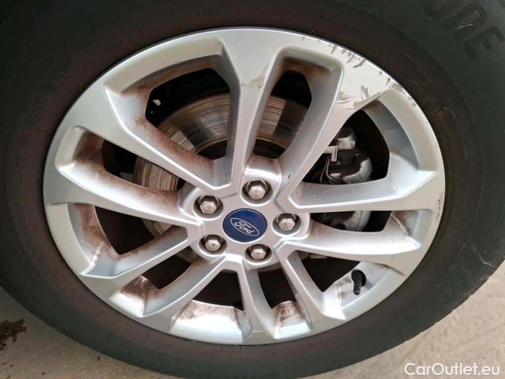  Ford  Kuga FORD  / 2019 / 5P / SUV 2.5 190 hybrid Flexifuel Pshift Titanium #27