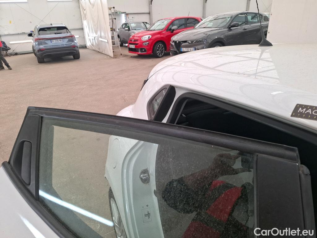  Renault  Clio RENAULT  / 2016 / 5P / Berline &Business TCe 90 #12