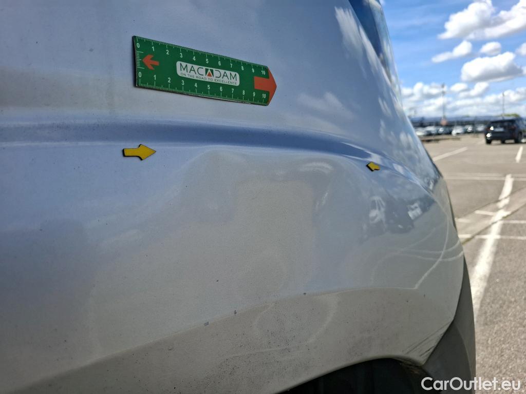  Peugeot  Boxer PEUGEOT  VU 4p Fourgon 2.0 BLUEHDI 110 PREMIUM 330 L2H2 #57