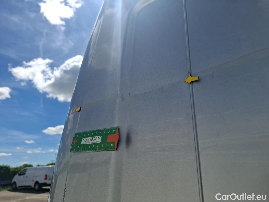  Peugeot  Boxer PEUGEOT  VU 4p Fourgon 2.0 BLUEHDI 110 PREMIUM 330 L2H2 #68