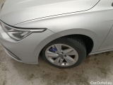  Volkswagen  Golf  VOLKSWAGEN VIII VARIANT DIESEL 2.0 SCR 110 TDi Life DSG 5d #43