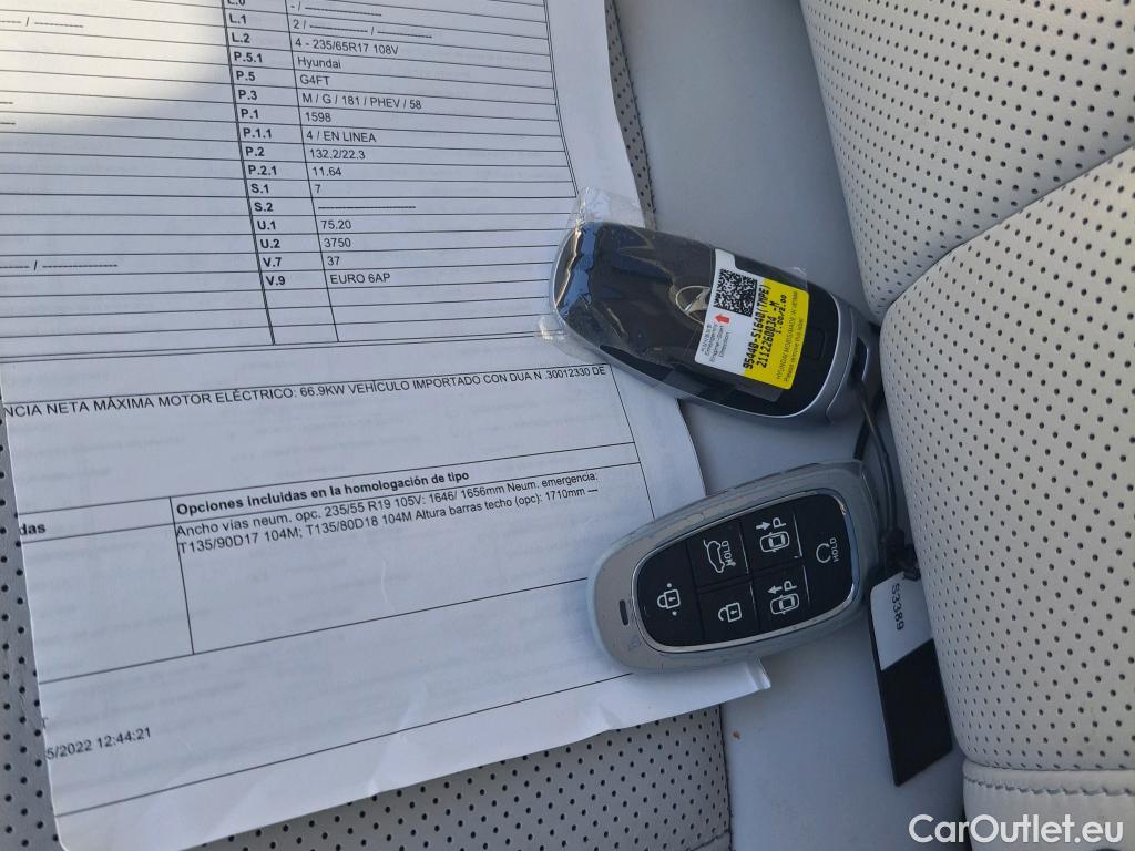  Hyundai  Santa Fe HYUNDAI  / 2021 / 5P / todoterreno 1.6 TGDi PHEV Style Auto 4x4 #13