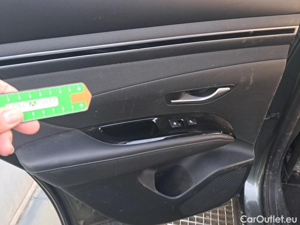 Hyundai  Tucson HYUNDAI  / 2020 / 5P / todoterreno 1.6 TGDI 169kW HEV Tecno Auto 2C #15