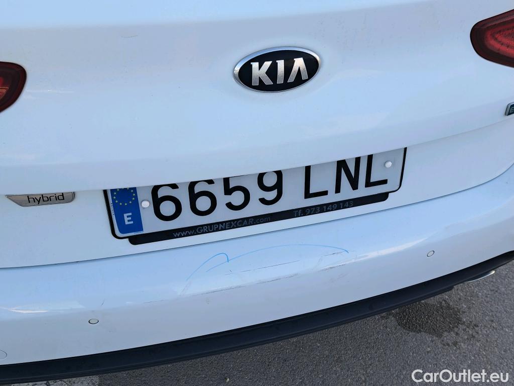  KIA  Cee'd KIA Ceed / 2018 / 5P / berlina con portón 1.6 MHEV iMT 100kW (136CV) Drive #14