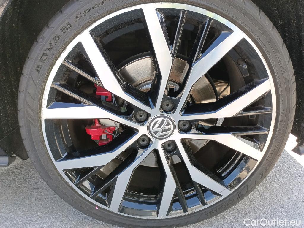  Volkswagen  Golf  VOLKSWAGEN / 2016 / 3P / berlina con portón GTI Performance 2.0 TSI 180kW (245CV) #10
