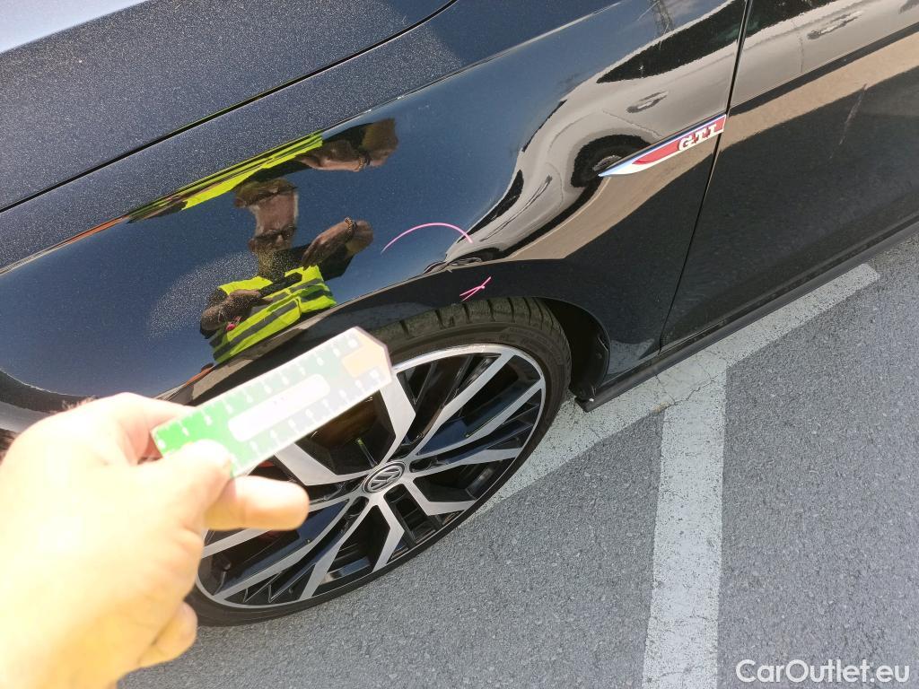  Volkswagen  Golf  VOLKSWAGEN / 2016 / 3P / berlina con portón GTI Performance 2.0 TSI 180kW (245CV) #23