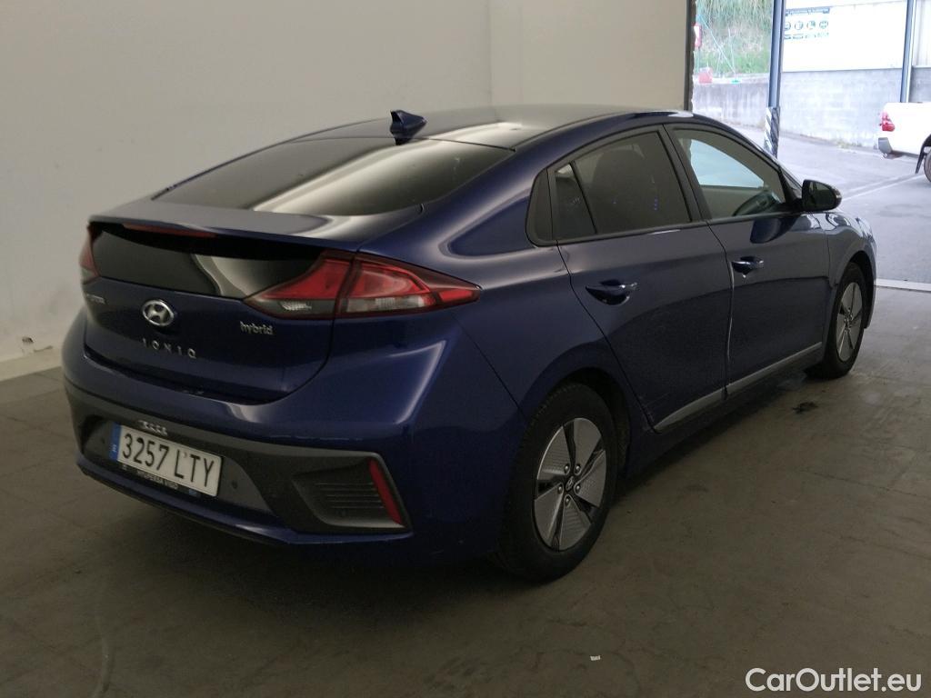  Hyundai   Ioniq HYUNDAI / 2019 / 5P / berlina con portón 1.6 GDI HEV Klass DCT #17