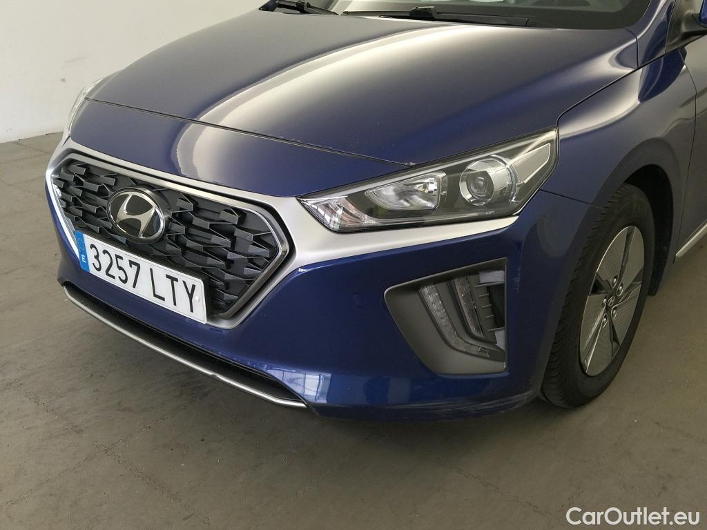  Hyundai   Ioniq HYUNDAI / 2019 / 5P / berlina con portón 1.6 GDI HEV Klass DCT #15