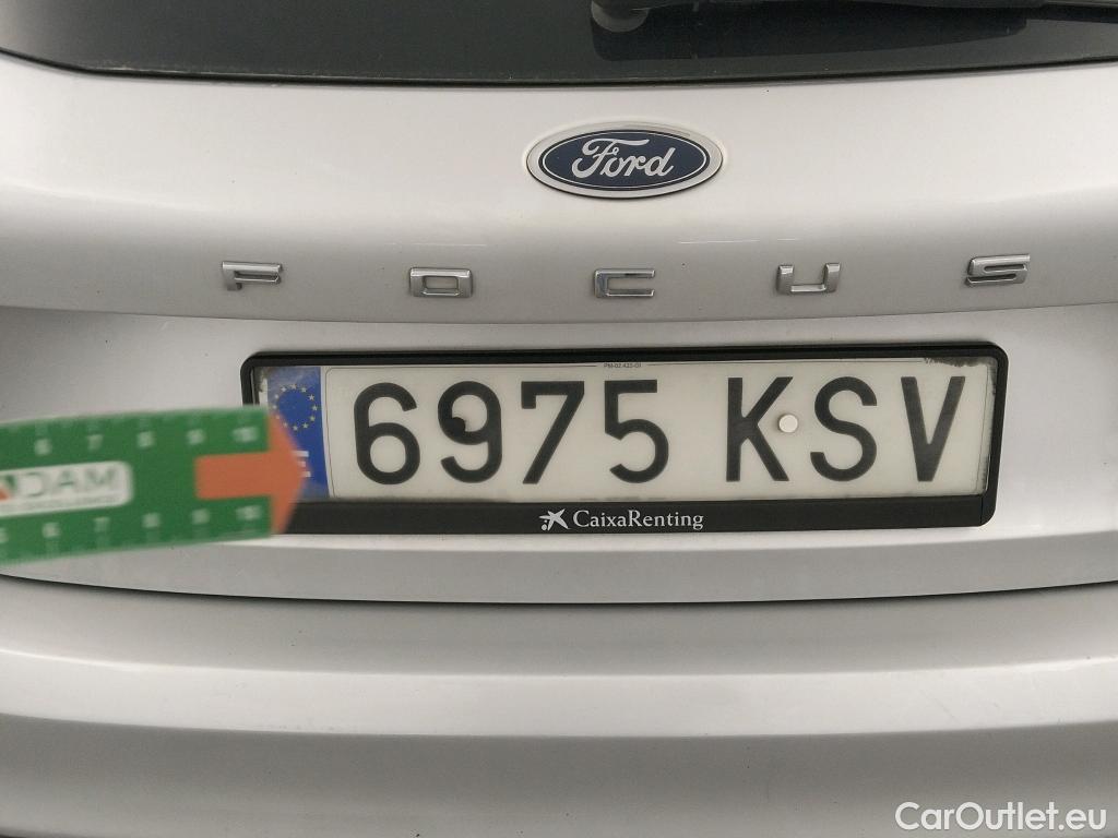  Ford  Focus FORD  / 2018 / 5P / berlina con portón 1.0 Ecoboost 92kW Trend Edition #14