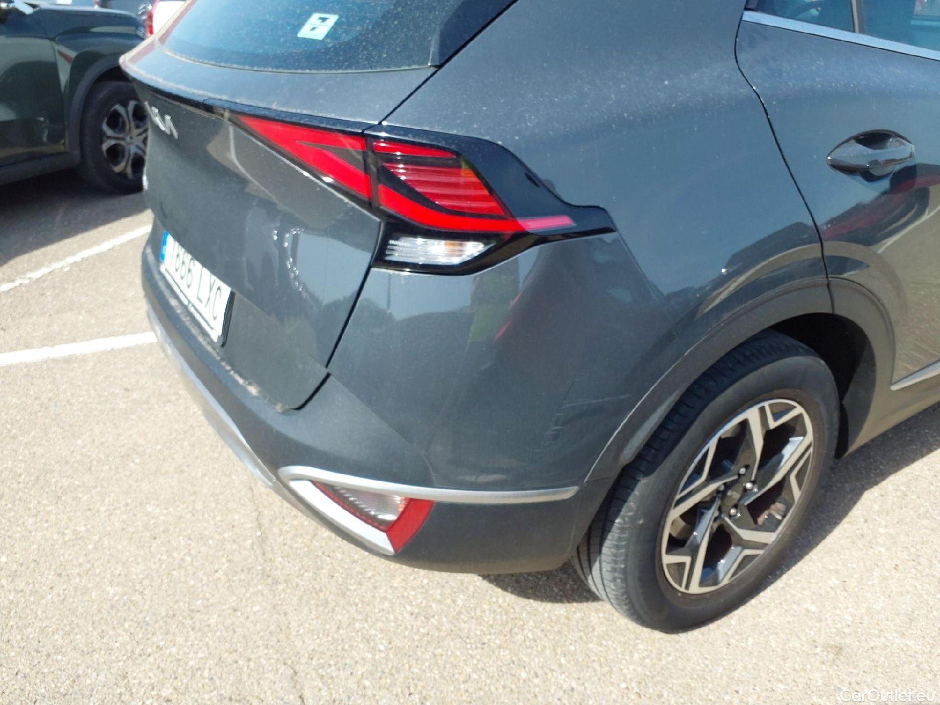  KIA  Sportage KIA  / 2022 / 5P / todoterreno 1.6 T-GDi 110kW (150CV) Concept 4x2 #6