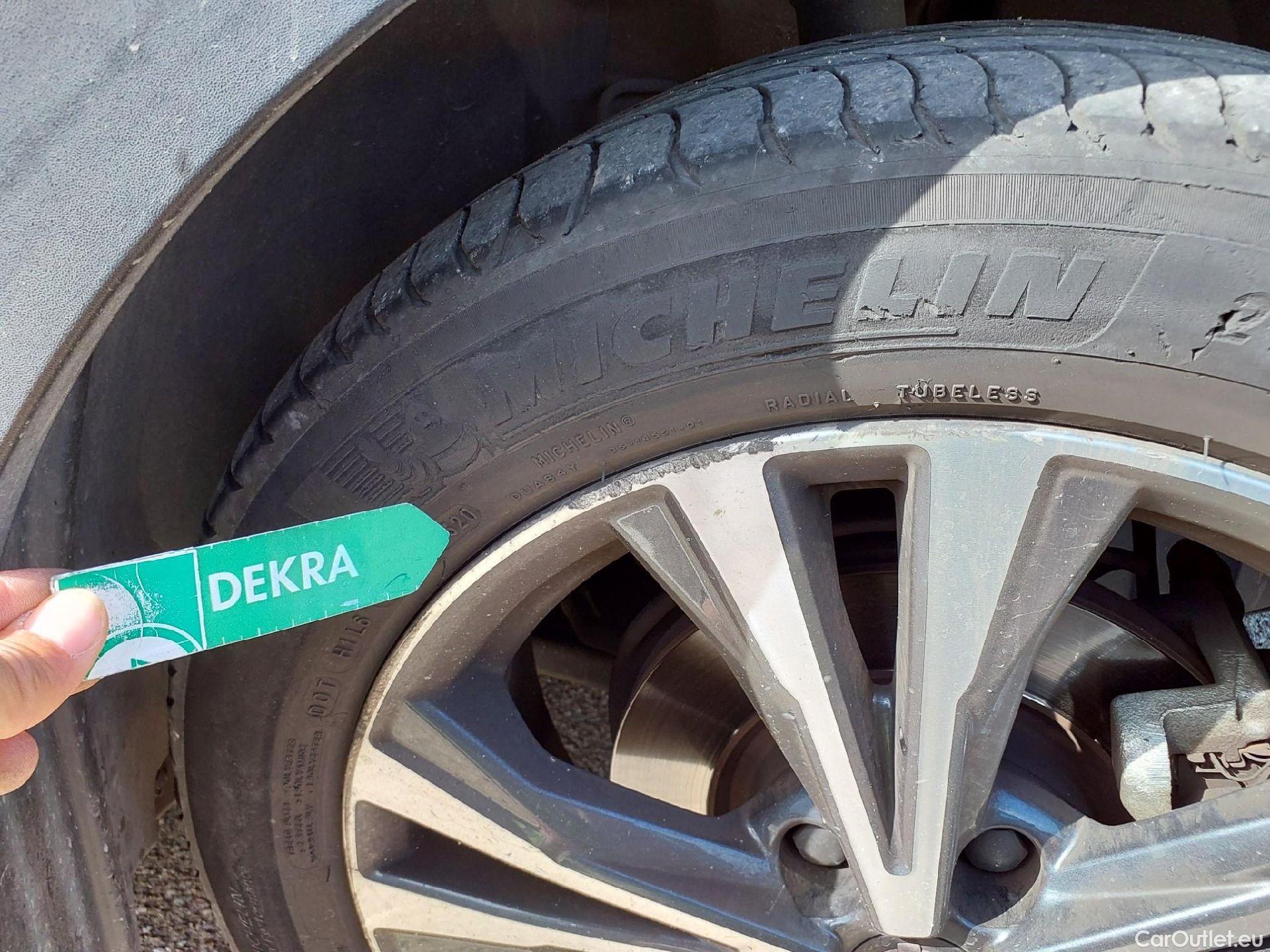  Nissan  Qashqai NISSAN  / 2017 / 5P / todoterreno dCi 85 kW (115 CV) E6D N-CONNECTA #34