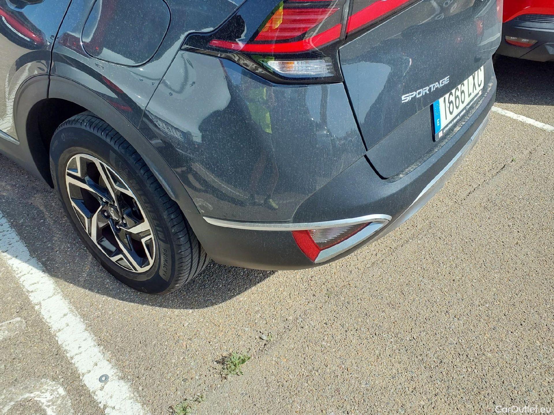  KIA  Sportage KIA  / 2022 / 5P / todoterreno 1.6 T-GDi 110kW (150CV) Concept 4x2 #3