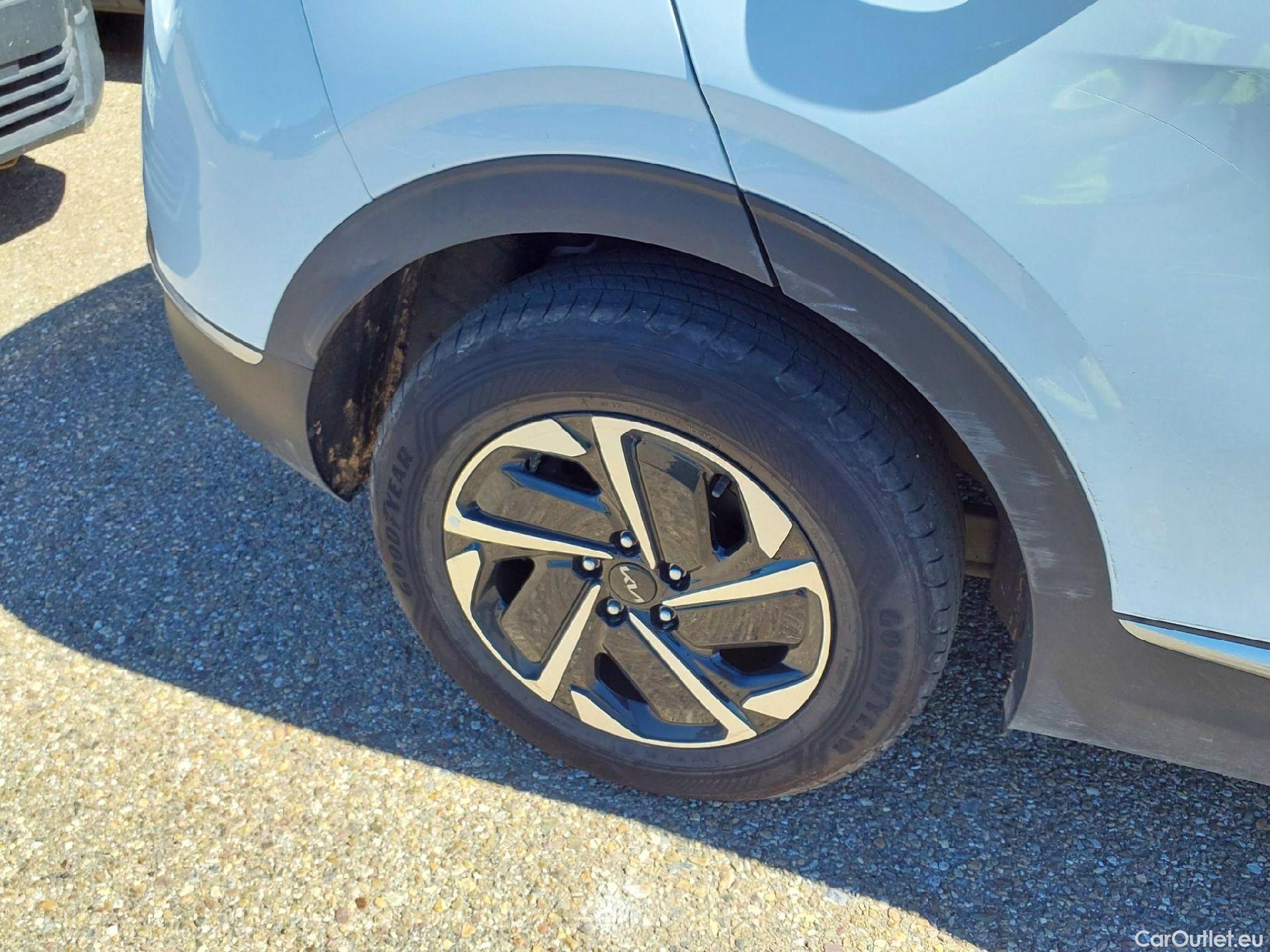  KIA  Sportage KIA  / 2022 / 5P / todoterreno 1.6 T-GDi MHEV 110kW (150CV) Drive 4x2 #26