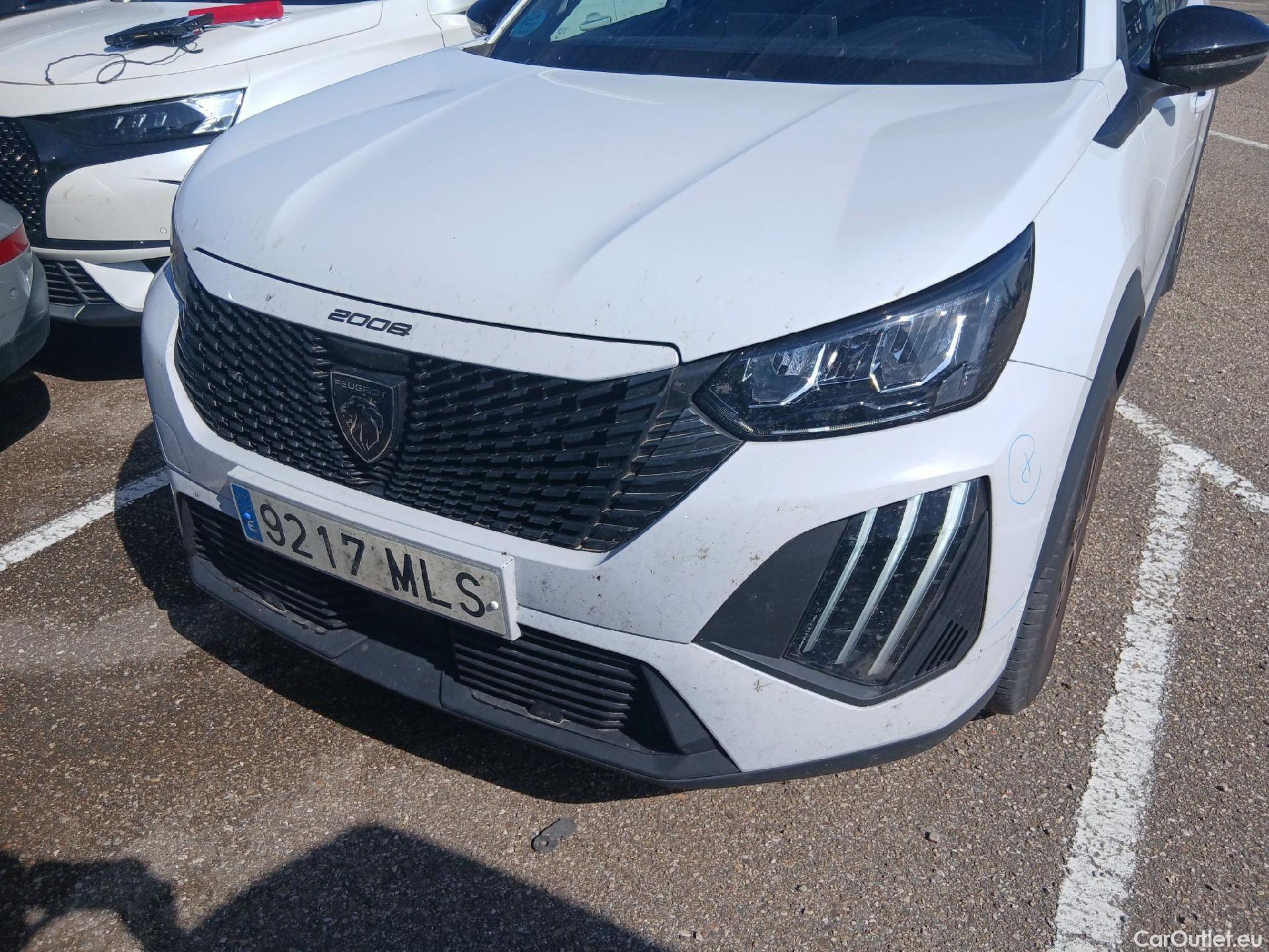  Peugeot  2008 PEUGEOT  / 2023 / 5P / todoterreno Active Puretech 100 S&S 6 Vel. MAN #5
