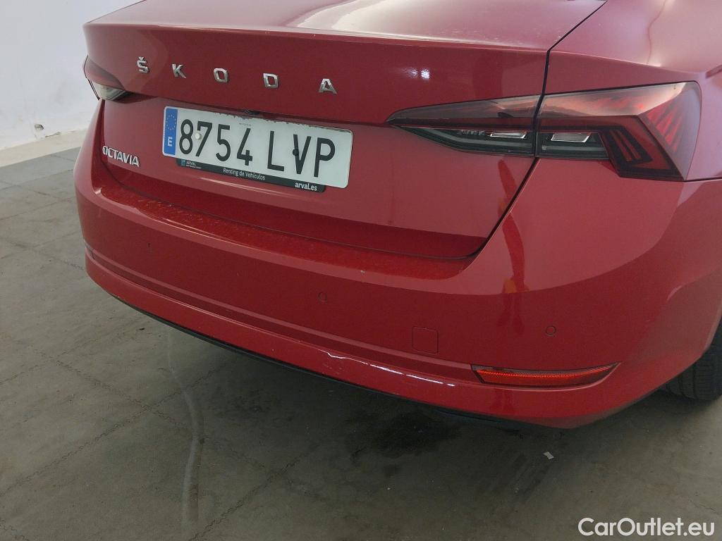  Skoda  Octavia SKODA  / 2020 / 5P / berlina con portón 2.0 TDI 85kW (115 CV) Manual Ambition #9