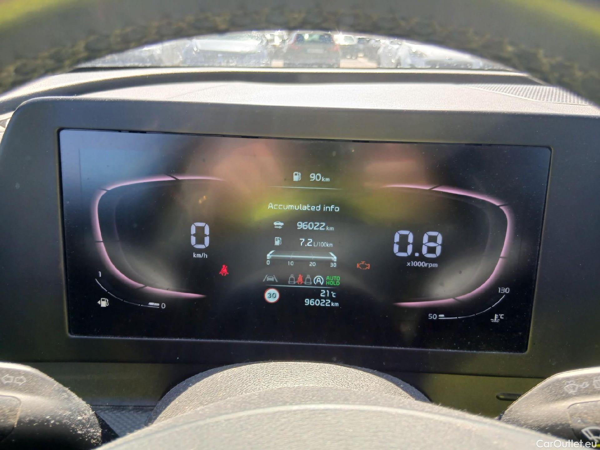  KIA  Sportage KIA  / 2022 / 5P / todoterreno 1.6 T-GDi 110kW (150CV) Concept 4x2 #5