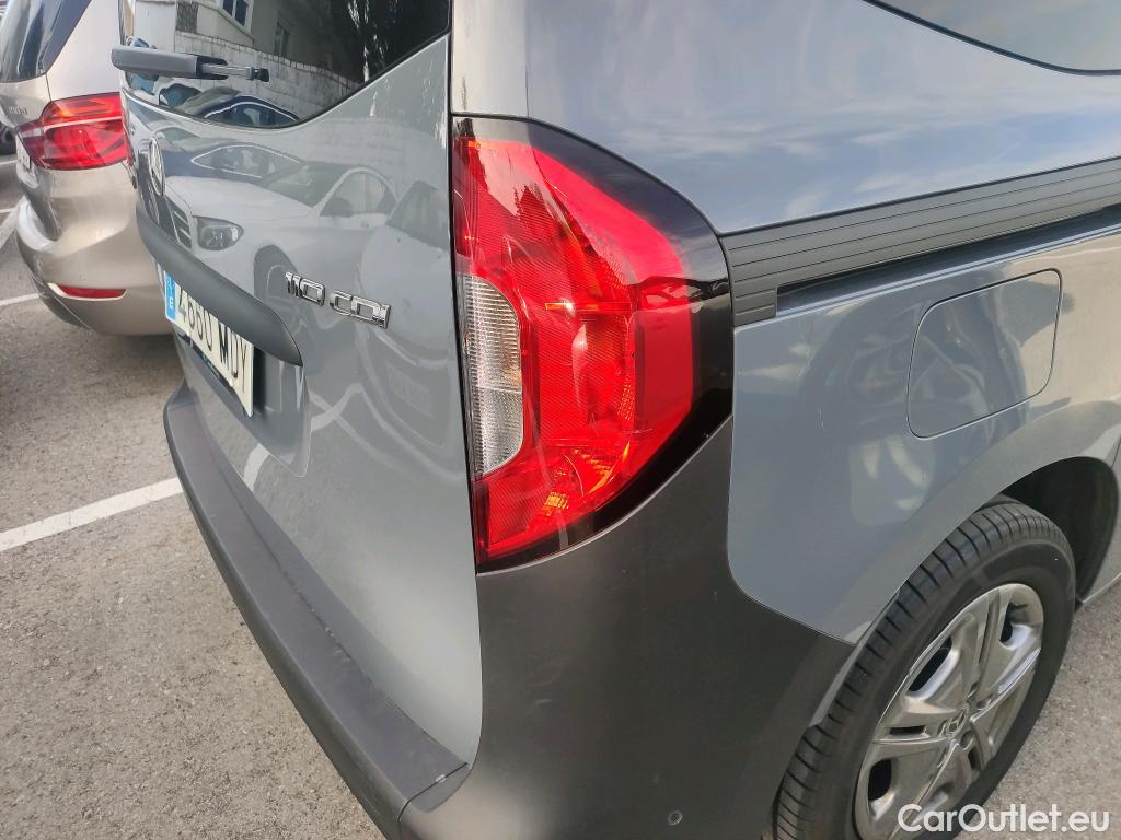  Mercedes  Citan MERCEDES-BENZ  / 2021 / 5P / monovolumen compacto 110 CDI 70kW Tourer Base Largo #3