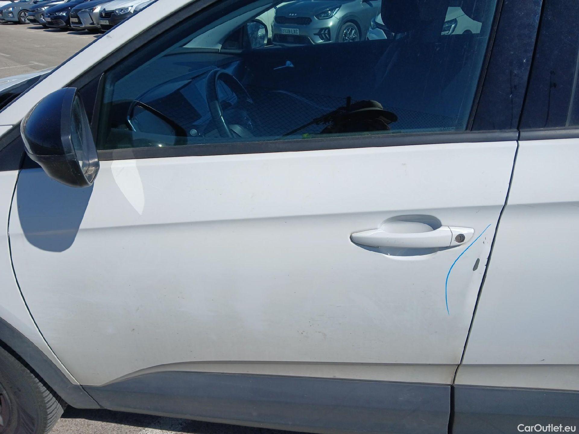 Opel   Grandland X OPEL Grandland / 2021 / 5P / todoterreno 1.5 CDTi Business Edition Auto #11