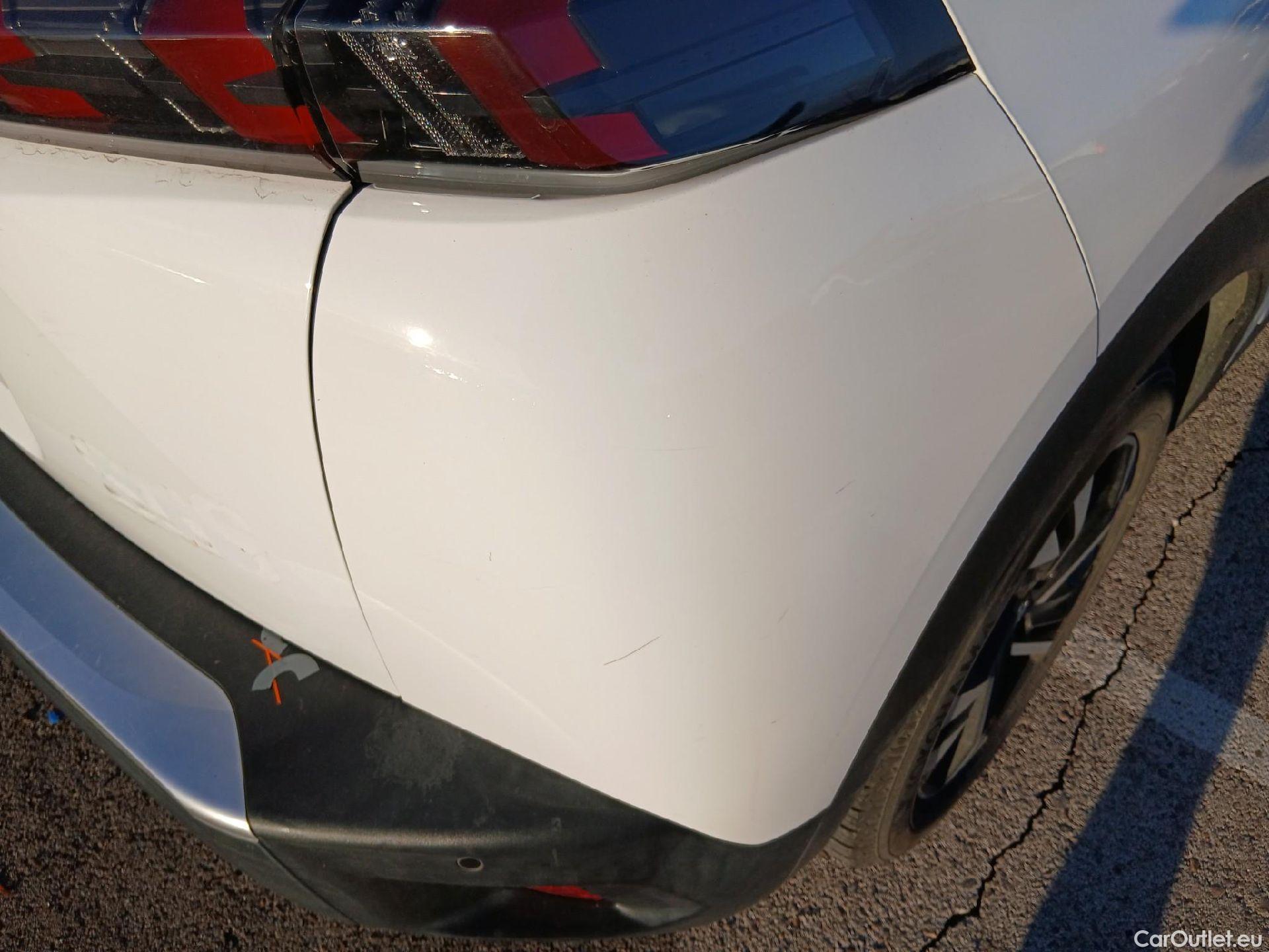 Peugeot  2008 PEUGEOT  / 2019 / 5P / todoterreno Allure BlueHDI 81kW (110CV) #22