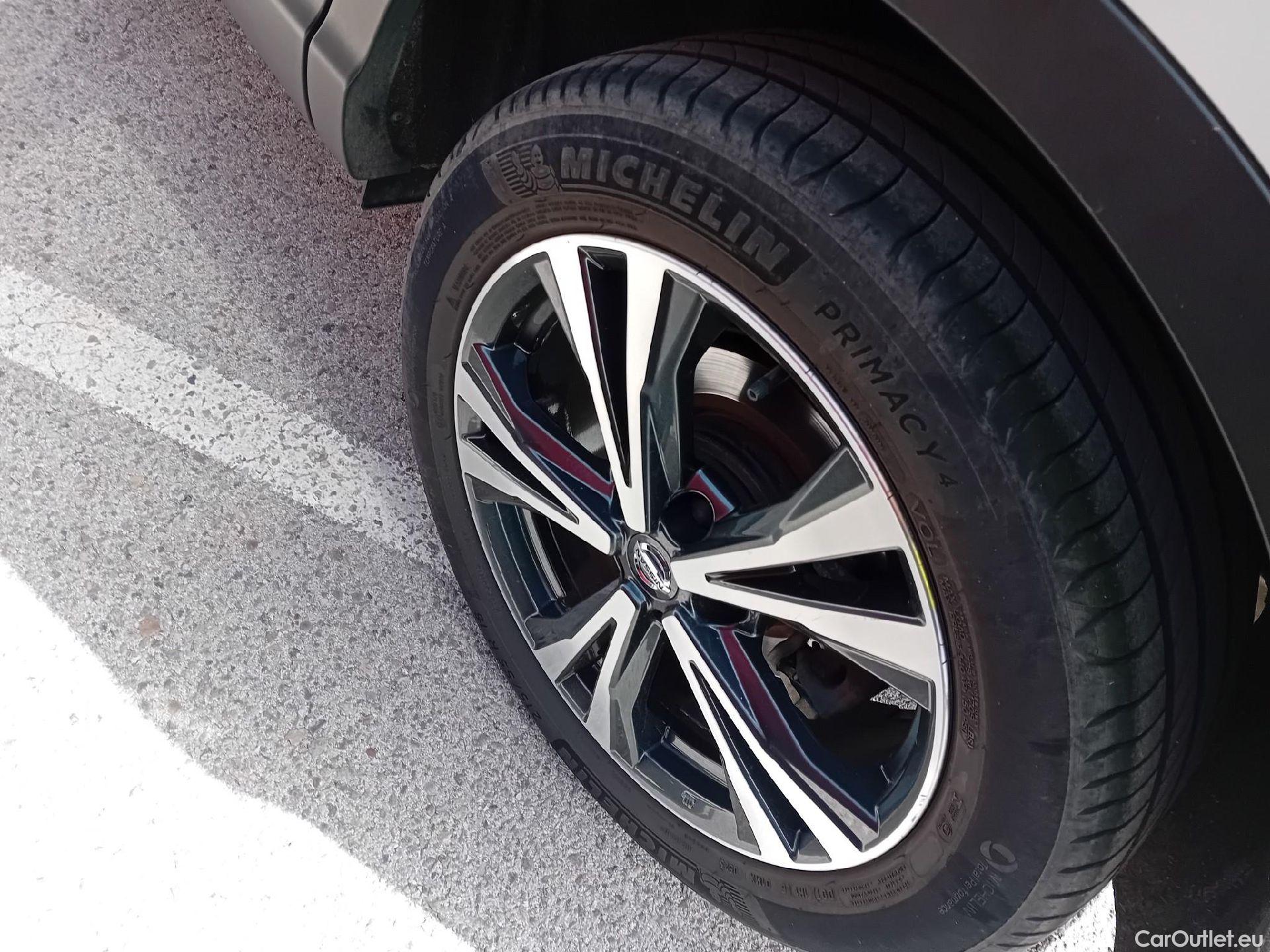  Nissan  Qashqai NISSAN  5p 2G berlina con portón dCi 96 kW (130 CV) N-CONNECTA #16