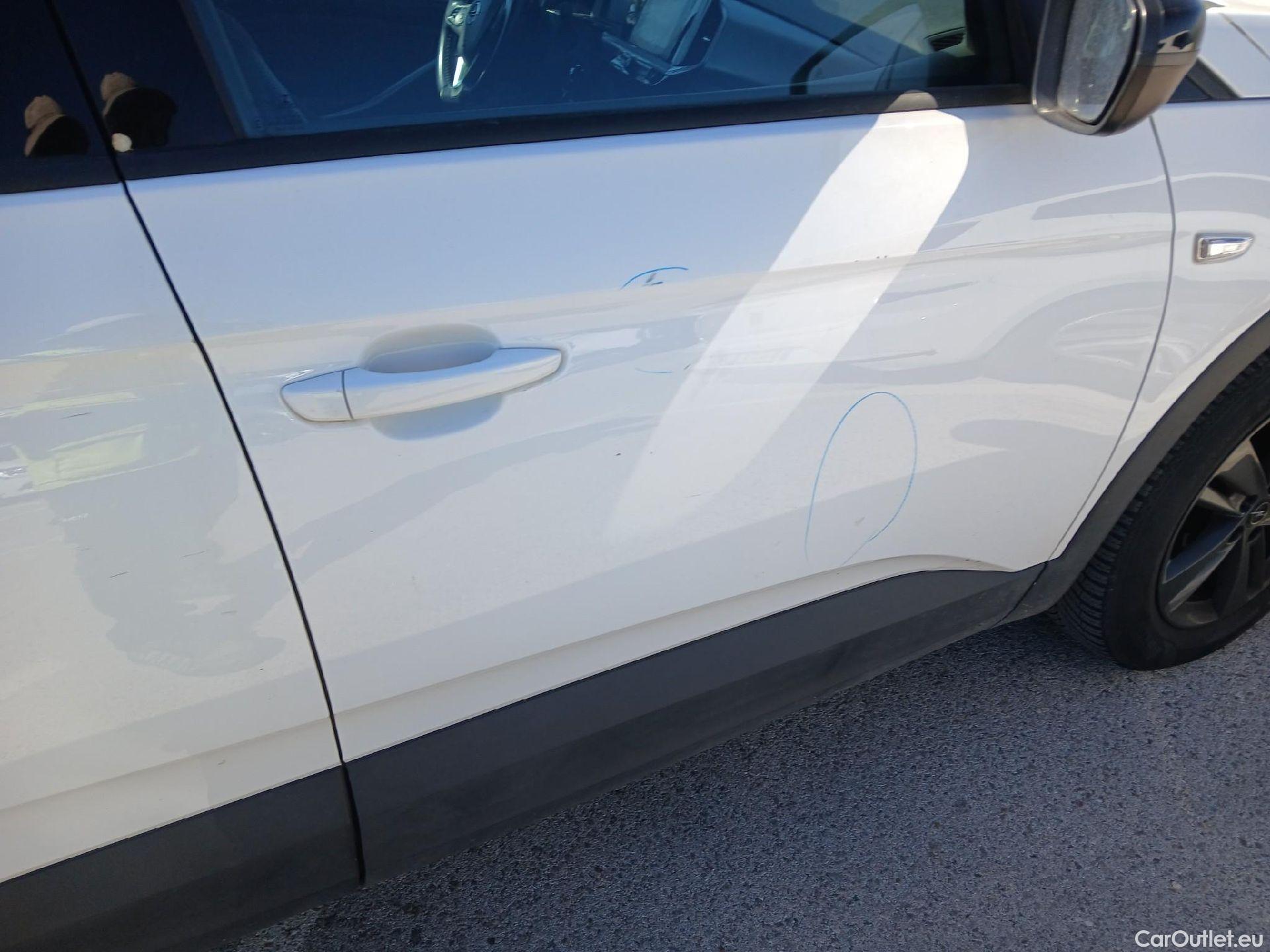  Opel   Grandland X OPEL Grandland / 2021 / 5P / todoterreno 1.5 CDTi Business Edition Auto #28