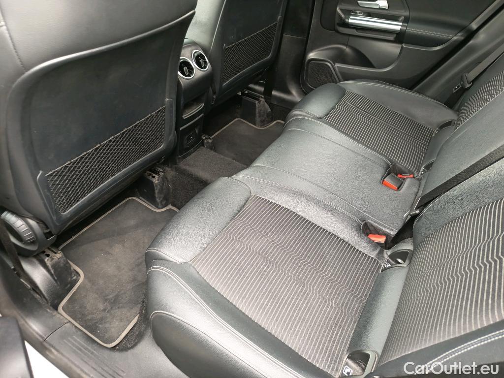  Mercedes  GLA MERCEDES-BENZ  / 2020 / 5P / todoterreno  250 e #15