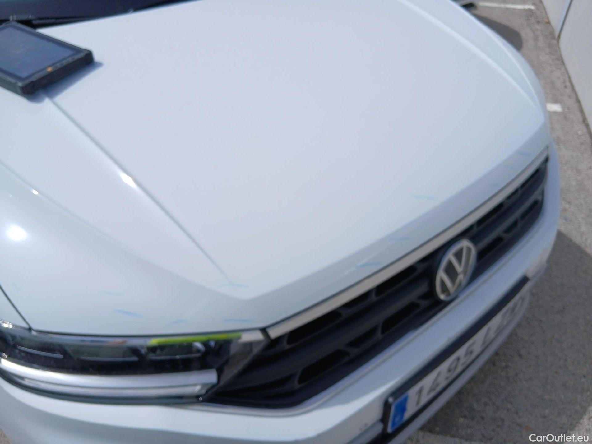  Volkswagen  T-ROC  Life 2.0 TDI 115CV MT6 E6d #4