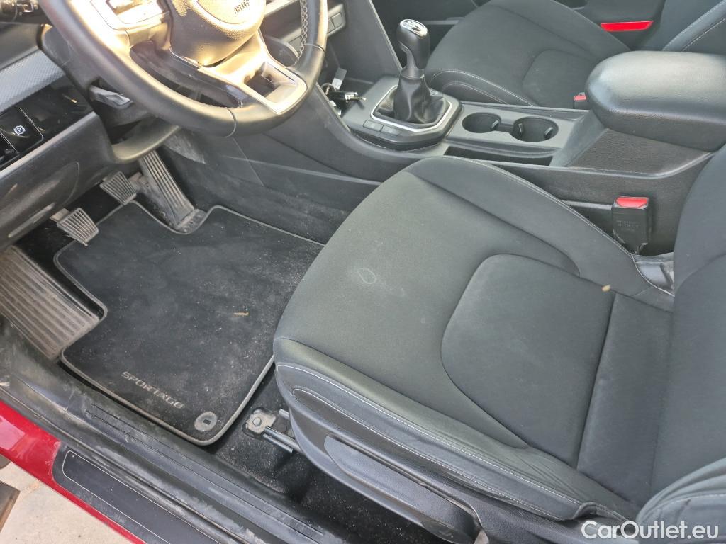  KIA  Sportage KIA  / 2022 / 5P / todoterreno 1.6 T-GDi 110kW (150CV) Concept 4x2 #35