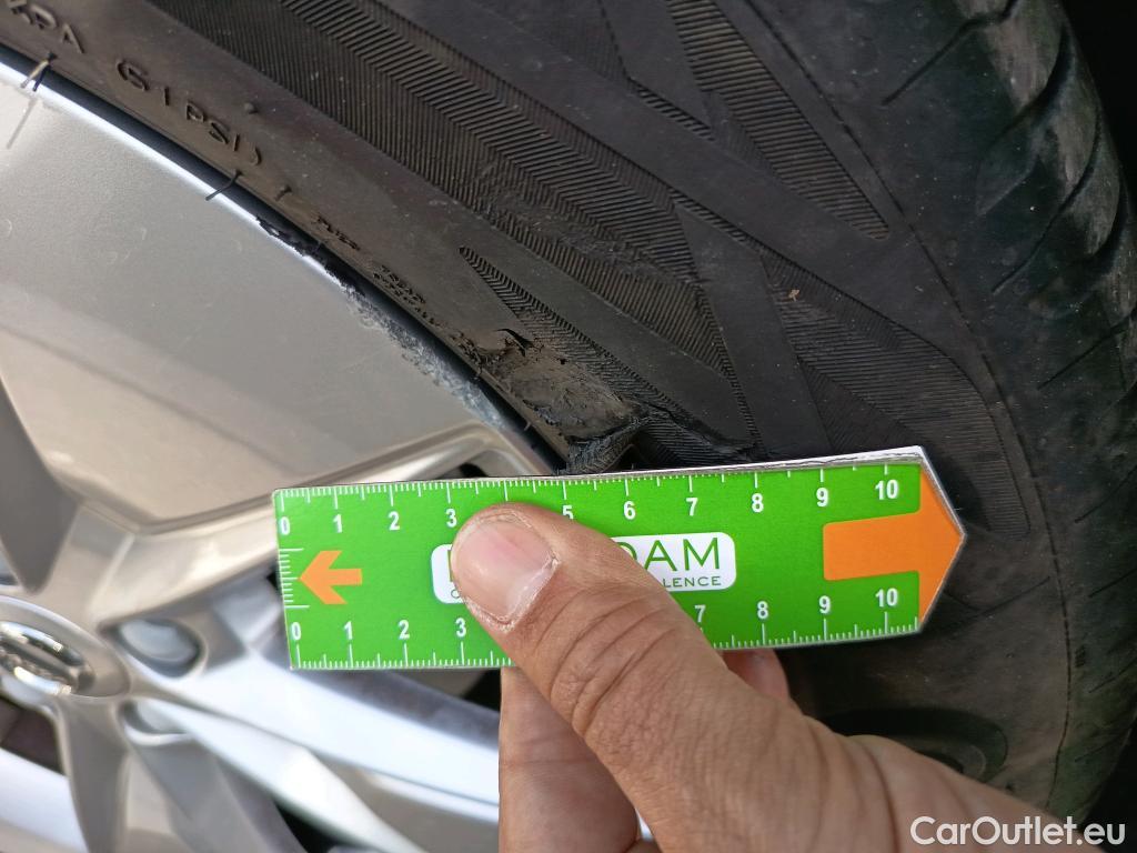  Volvo  XC 40 VOLVO XC40 / 2021 / 5P / todoterreno 2.0 B3 G Core Auto #35