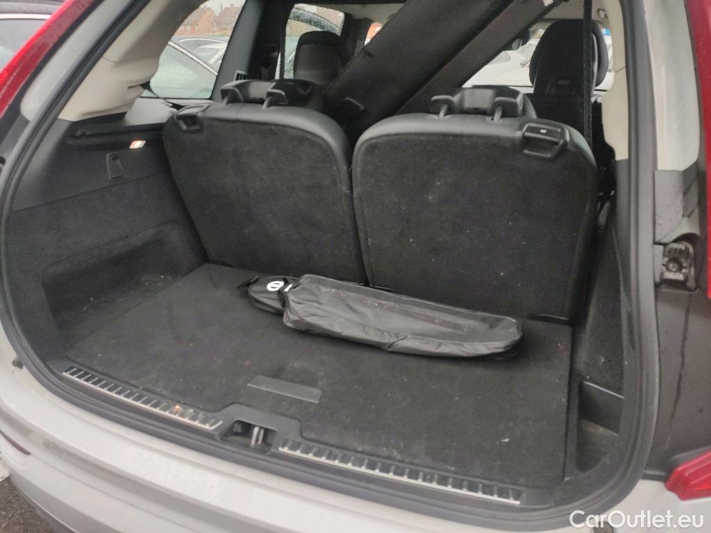  Volvo  XC90 VOLVO  / 2019 / 5P / todoterreno 2.0 T8 AWD Business Plus Auto #9