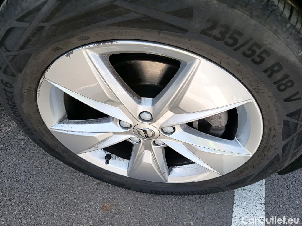  Volvo  XC 40 VOLVO XC40 / 2021 / 5P / todoterreno 2.0 B3 G Core Auto #36