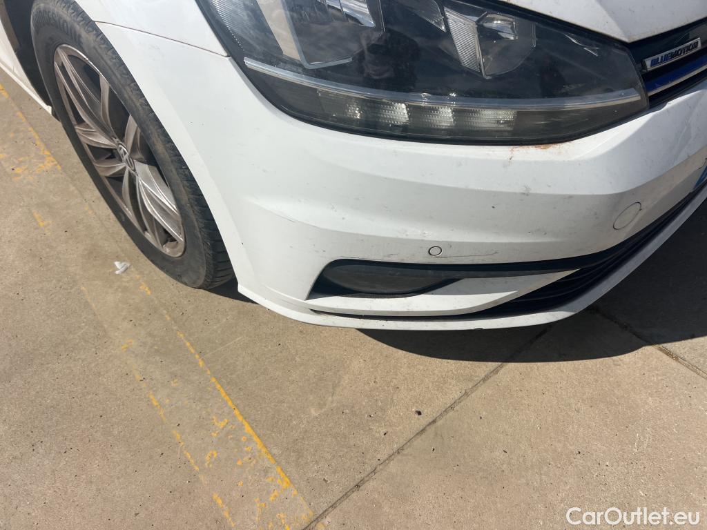  Volkswagen  Golf  VOLKSWAGEN / 2016 / 5P / berlina con portón Last Edition 1.5 TSI EVO 96kW (130CV) (CX) #26